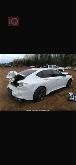 هۆندا ئاکیورا TLX